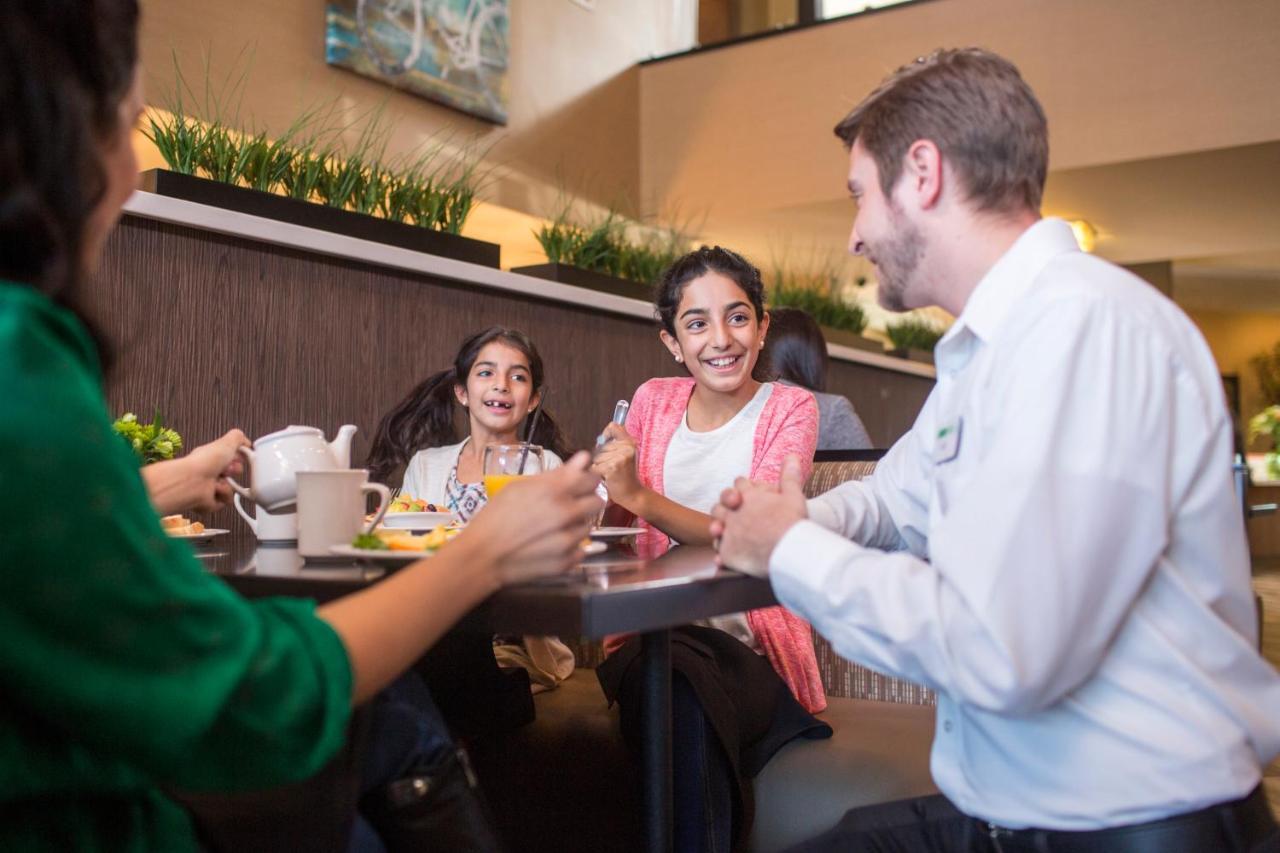 Holiday Inn Indianapolis - Airport Area N By Ihg Eksteriør bilde