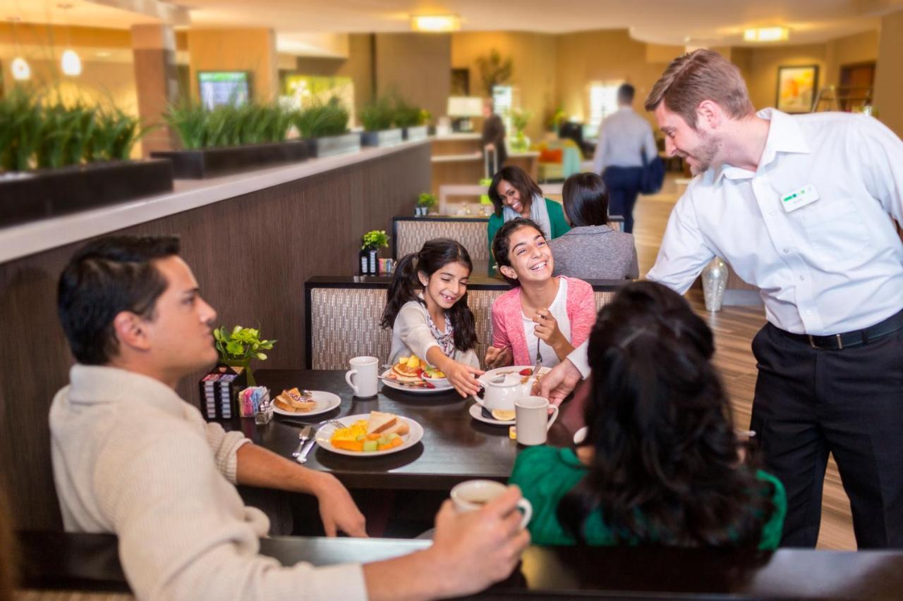 Holiday Inn Indianapolis - Airport Area N By Ihg Eksteriør bilde